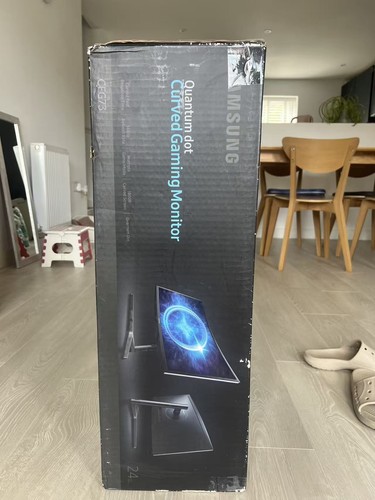 Samsung gaming monitor - 24”,