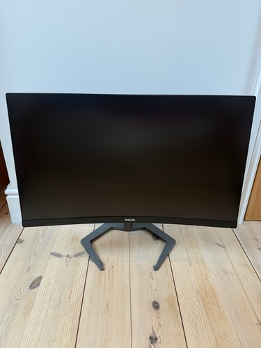 Phillips curved gaming monitor - curved,